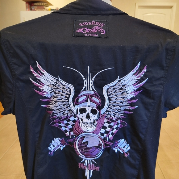 Tops - ♦️◾️EUC~ RIDERDIE Black Skull Embroidered Shirt